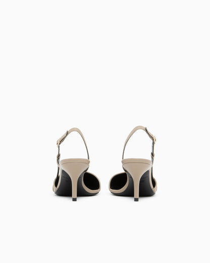 Decollete shoe with Cornely details and leather upper