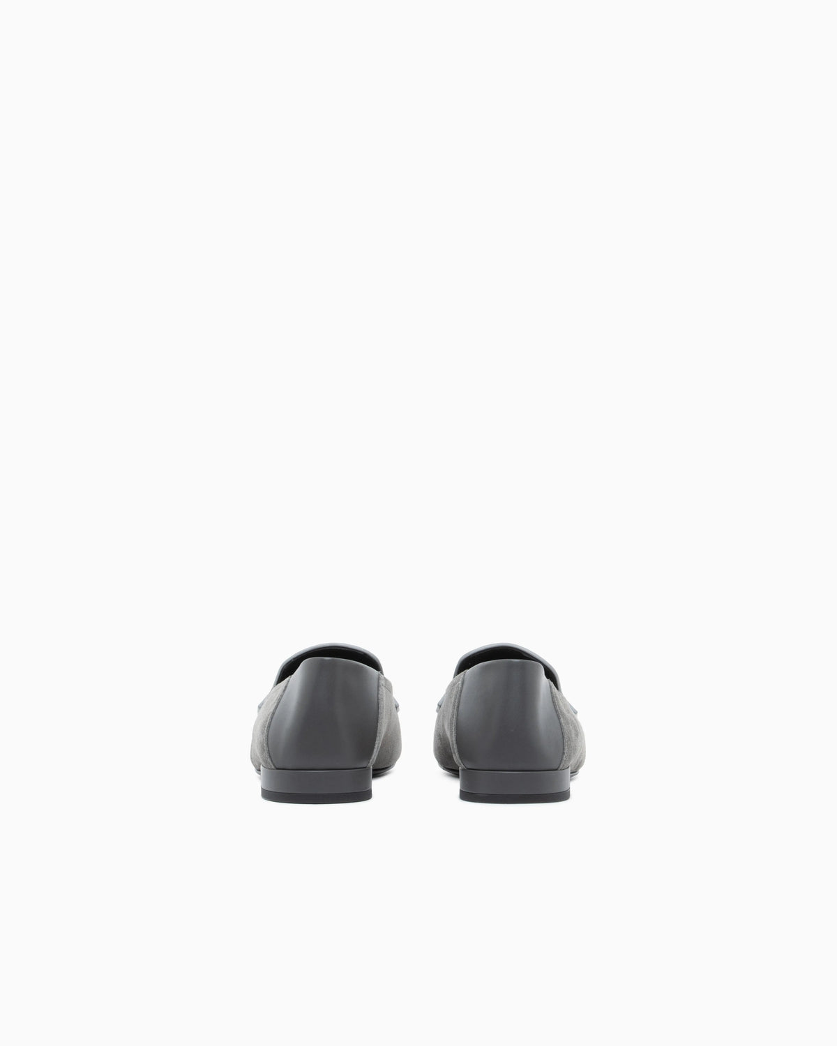 Loafer in split leather with leather lining and sole