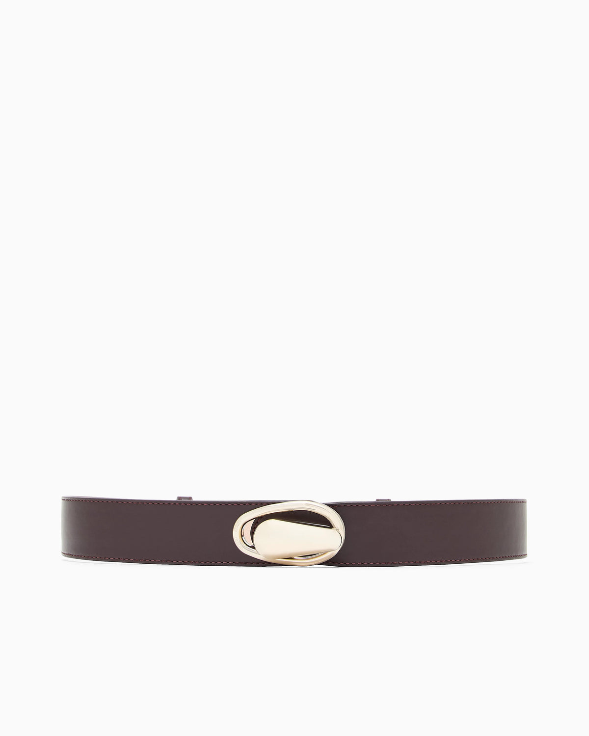 Shiny leather belt with a teardrop-shaped twist lock