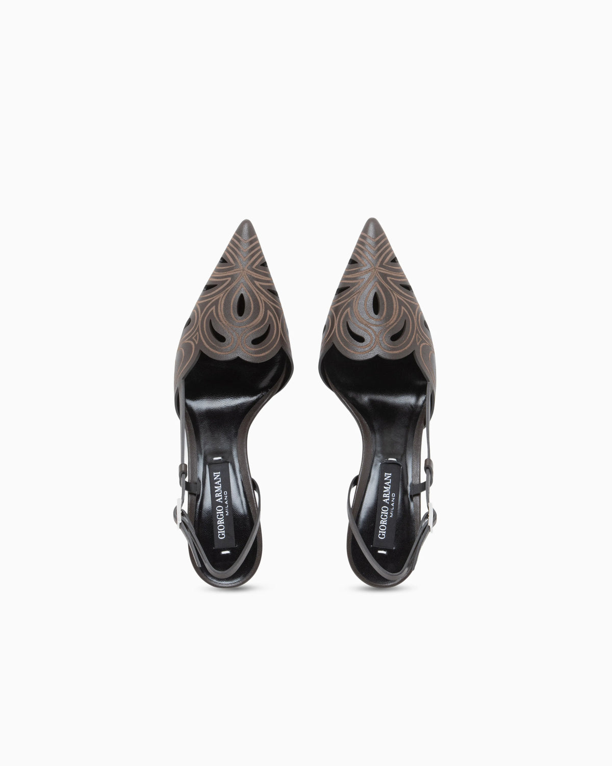 Sandals in leather