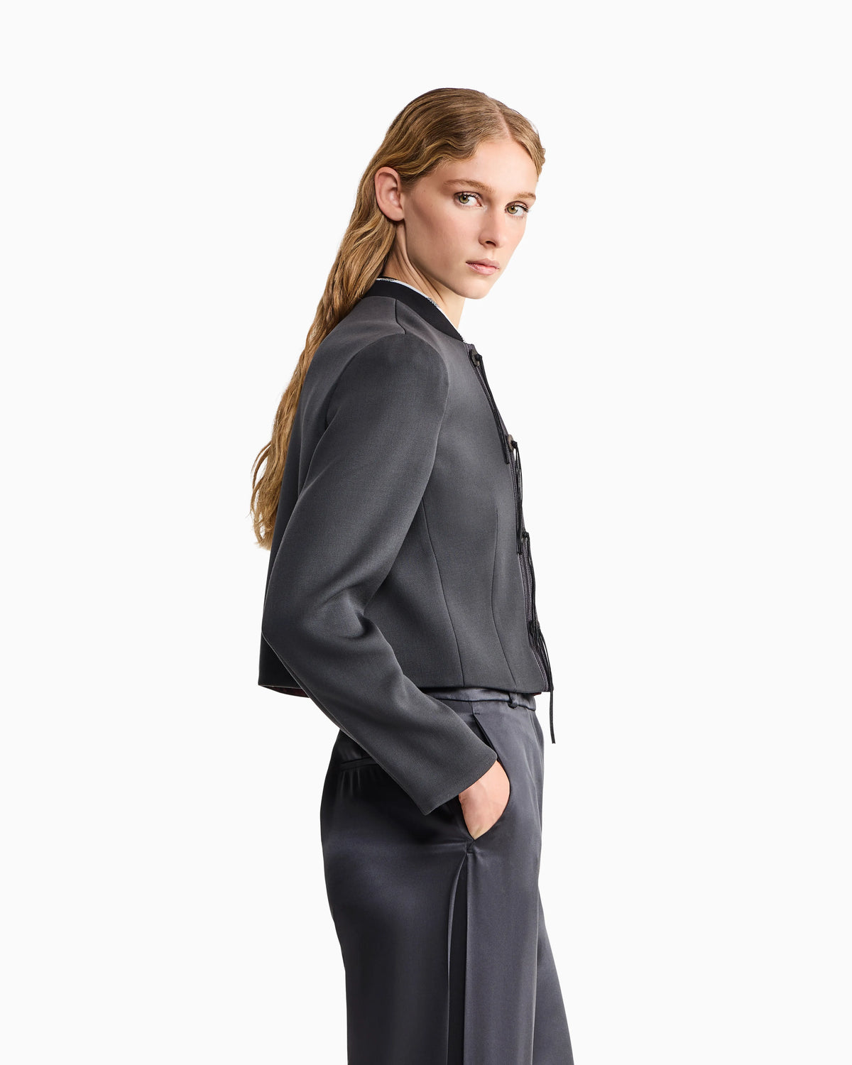Blazer slim-fit virgin wool with horn buttons and tassels