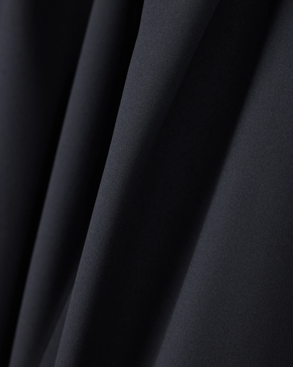 Shirt with sleeveless mandarin collar in double silk satin