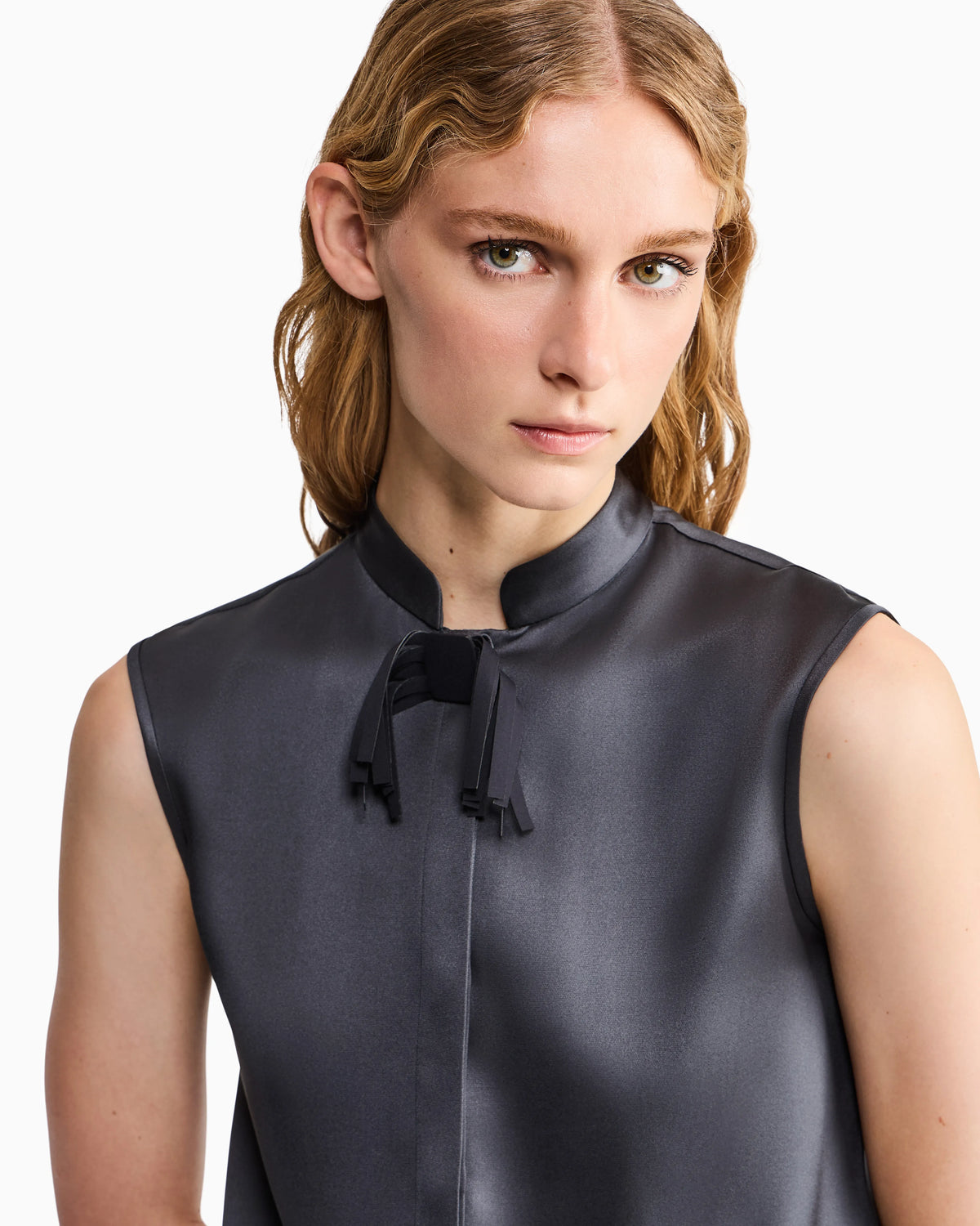 Shirt with sleeveless mandarin collar in double silk satin
