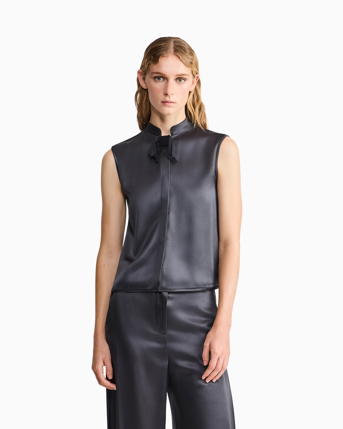 Shirt with sleeveless mandarin collar in double silk satin