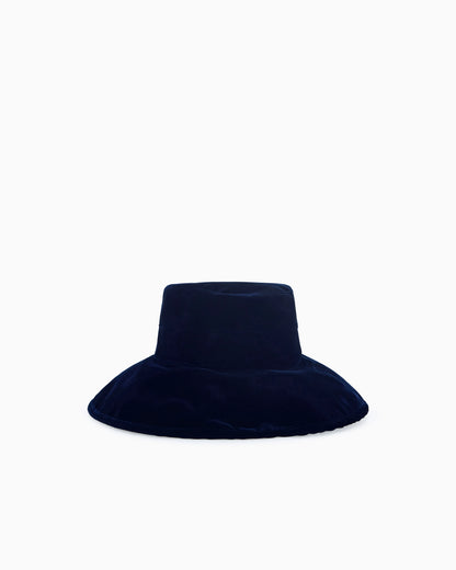 Wide-brimmed hat in viscose and silk velvet