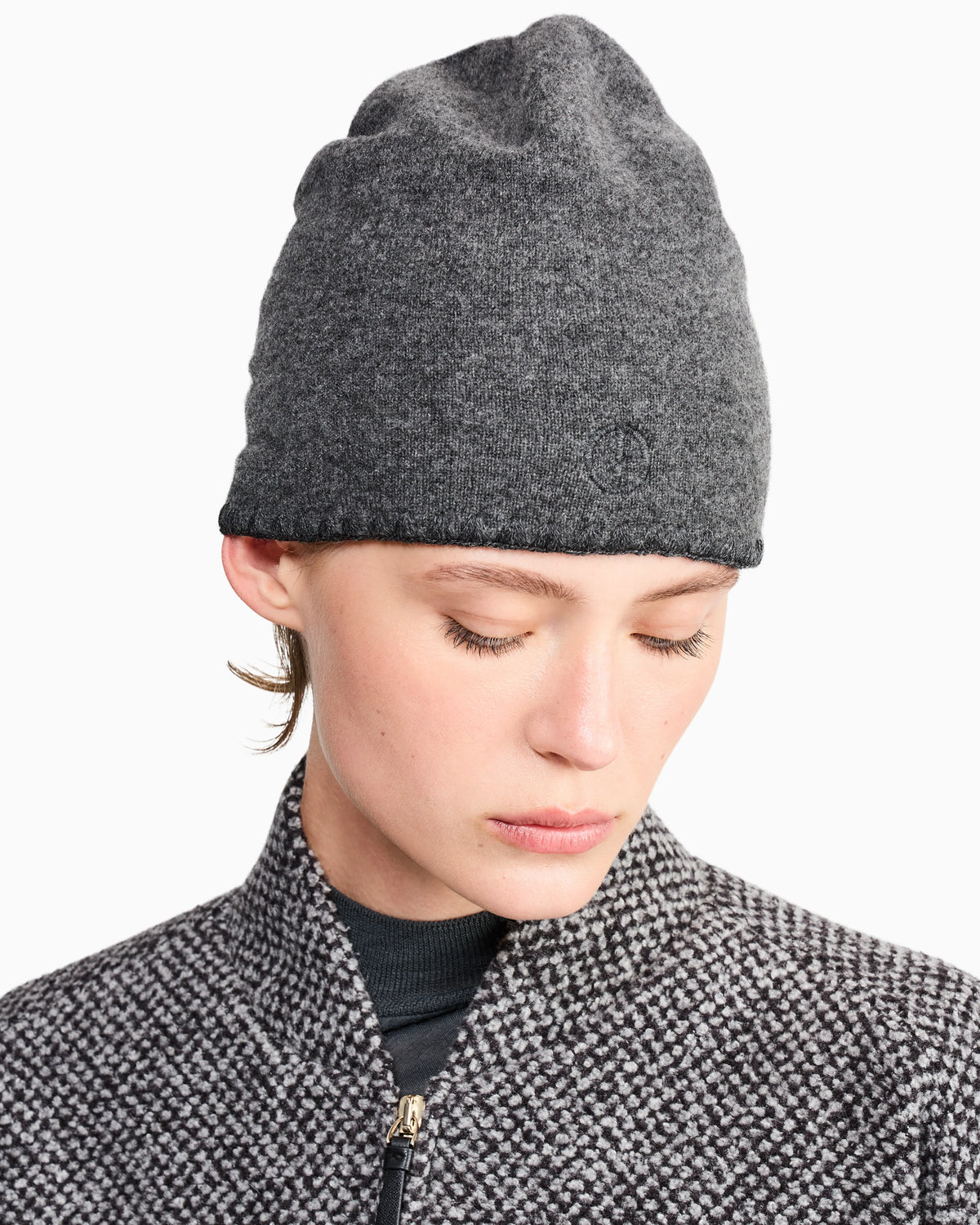 Beanie hat in cashmere