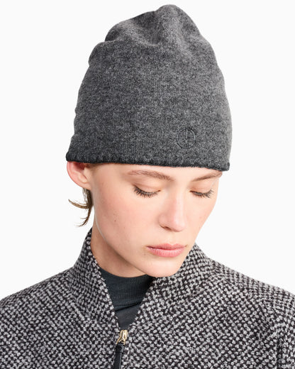 Beanie hat in cashmere
