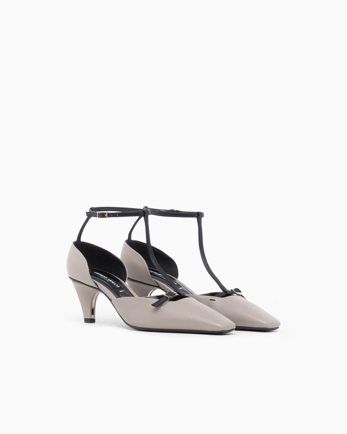Decollete shoe leather upper and leather lining and sole