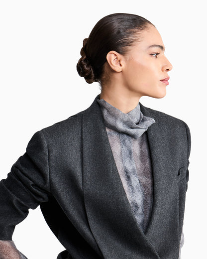 Blazer doppiopetto in flanella di lana vergine e cashmere