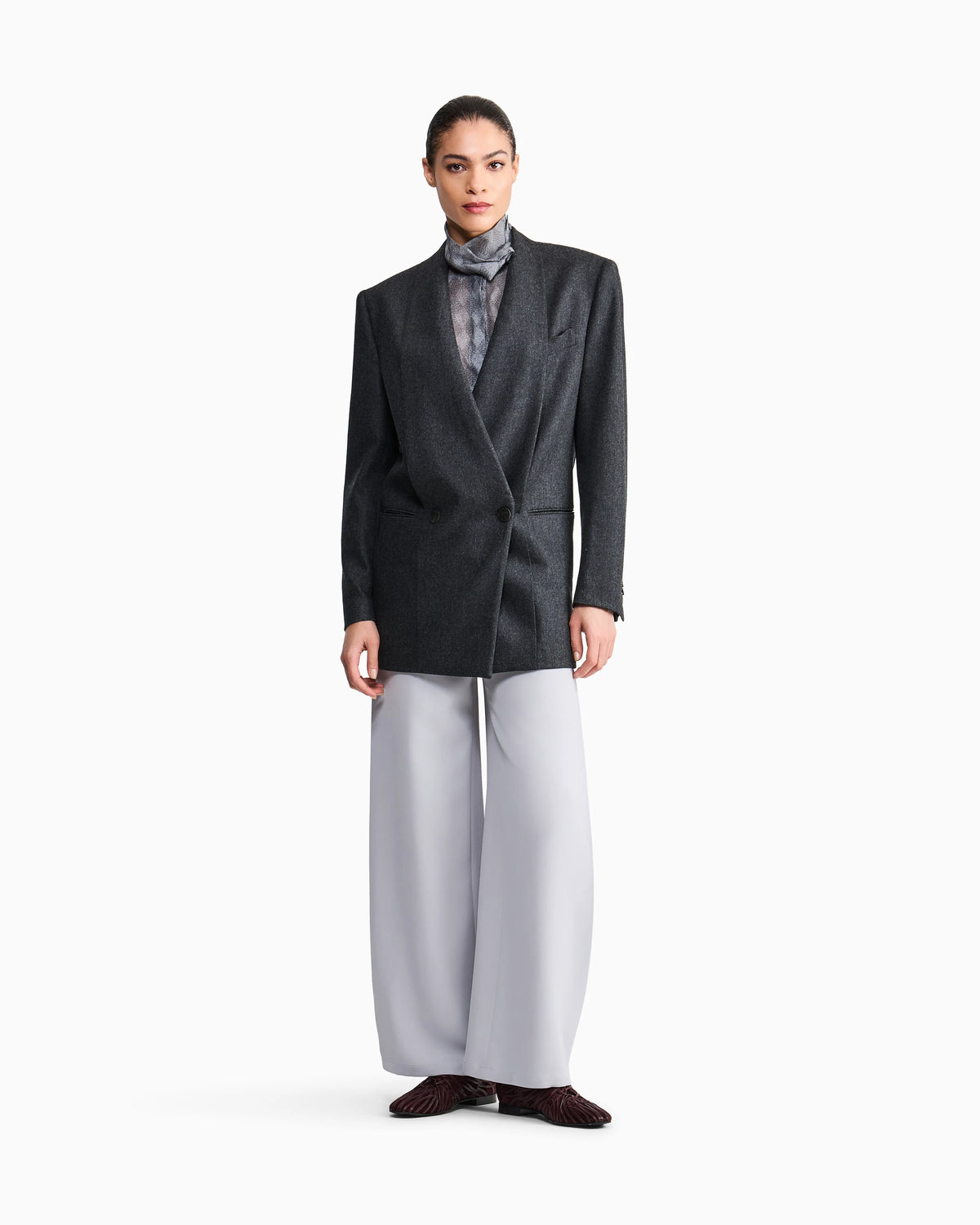 Blazer doppiopetto in flanella di lana vergine e cashmere