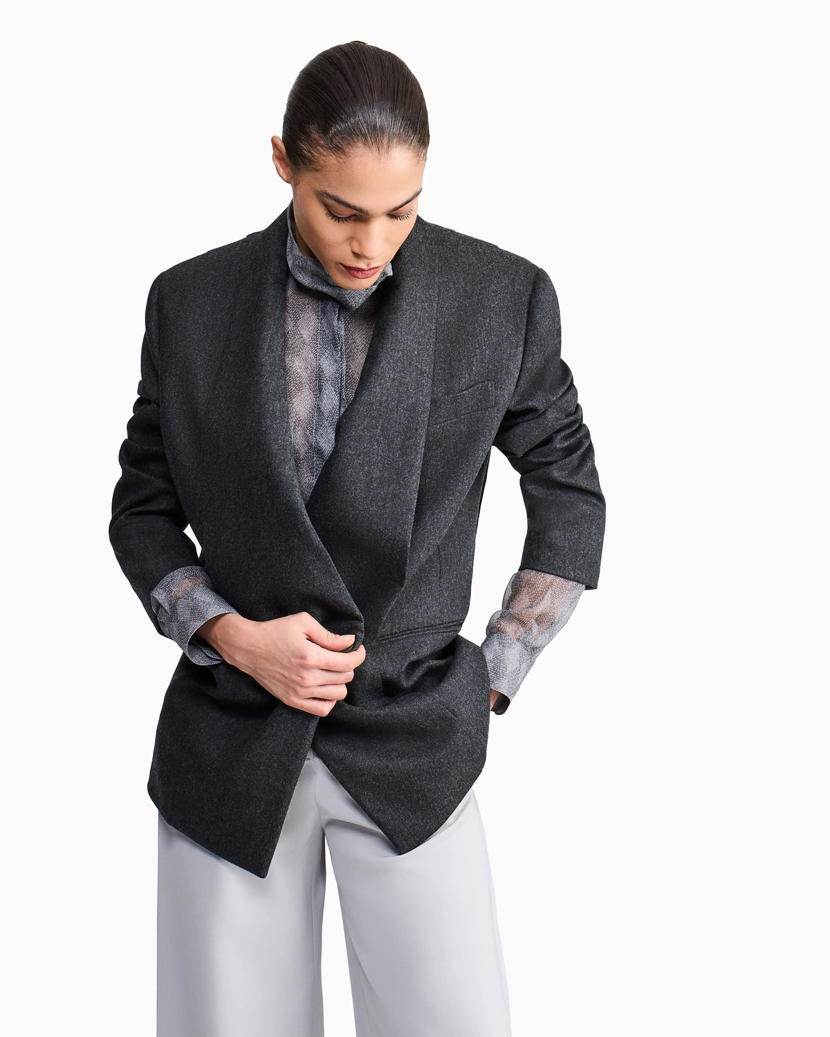 Blazer doppiopetto in flanella di lana vergine e cashmere