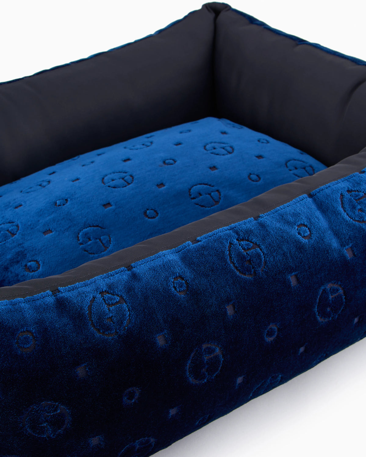 Monogram dog bed in jacquard velvet with handle Poldo x Giorgio Armani