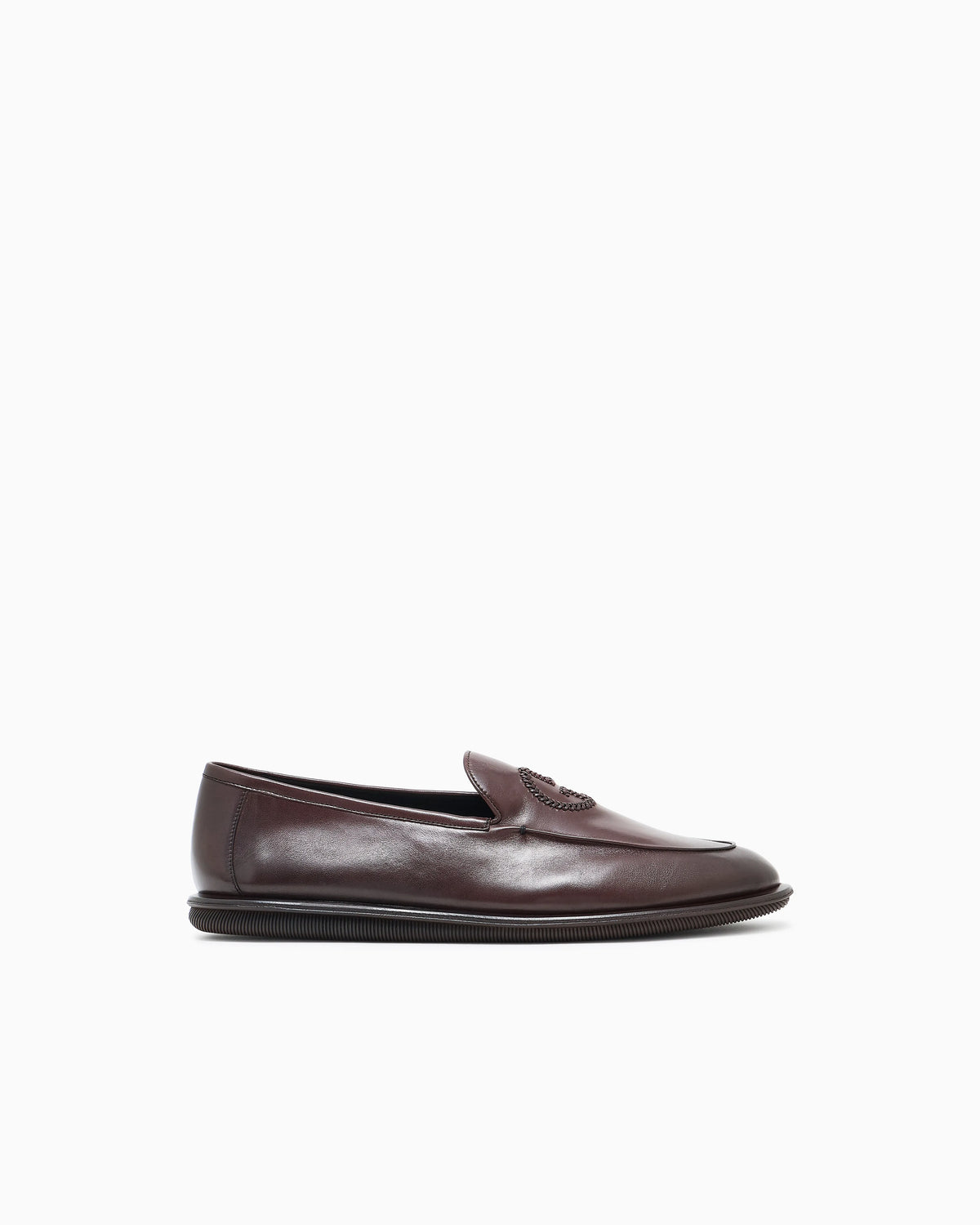 Slip-on loafer in vintage leather with logo
