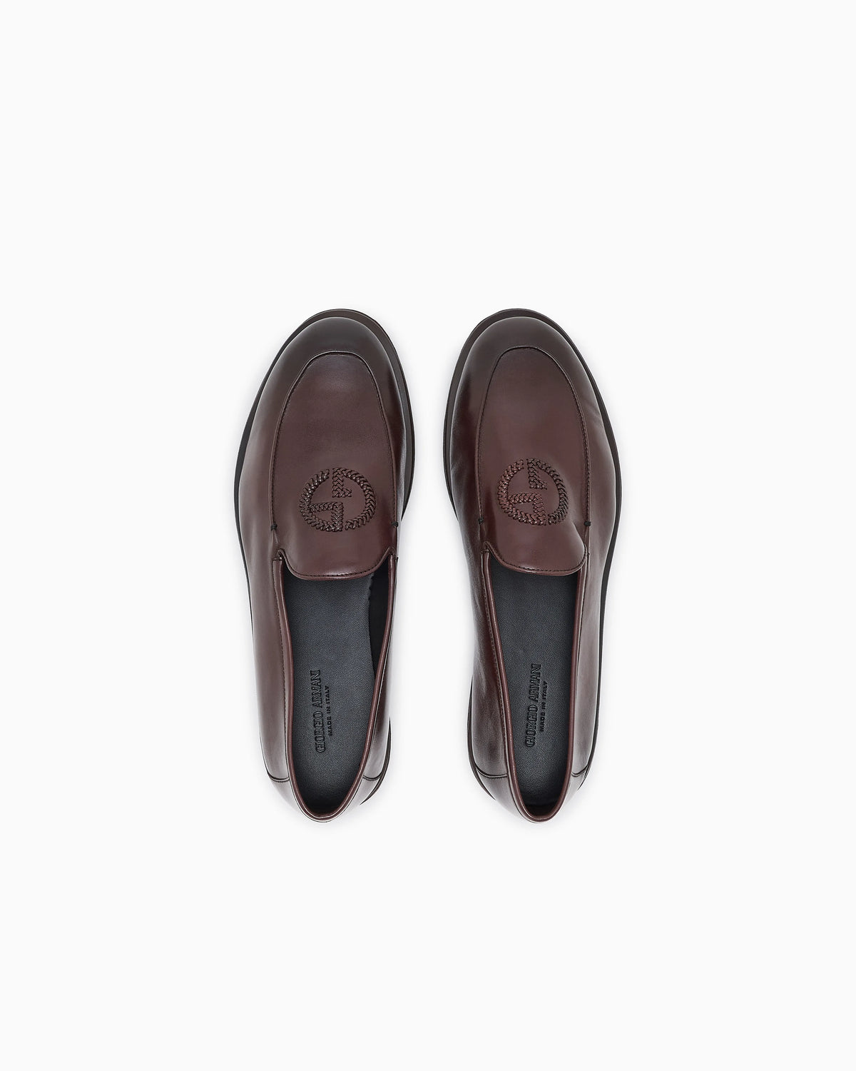 Slip-on loafer in vintage leather with logo