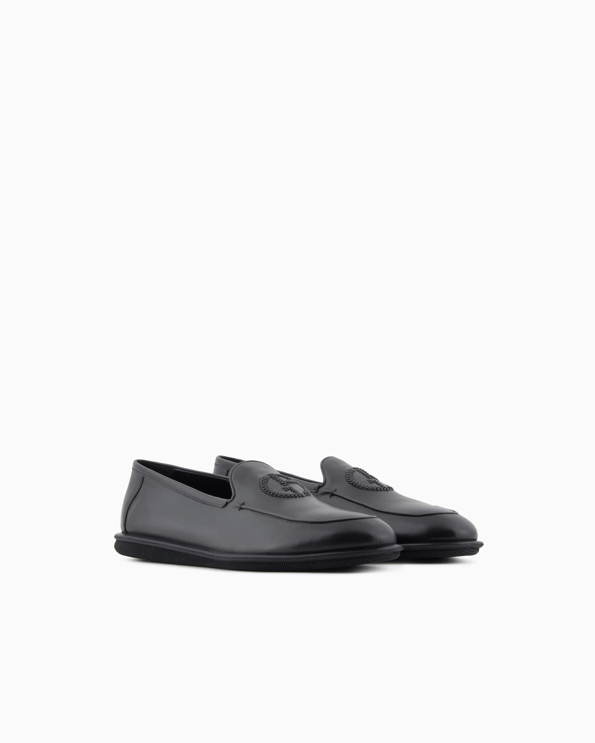 Slip-on loafer in vintage leather with logo