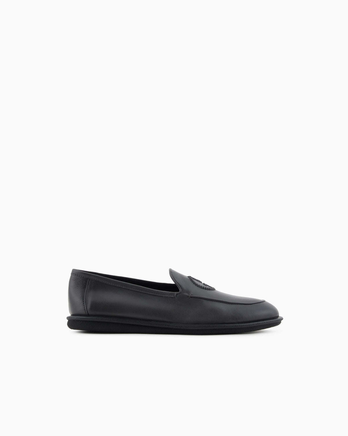 Slip-on loafer in vintage leather with logo