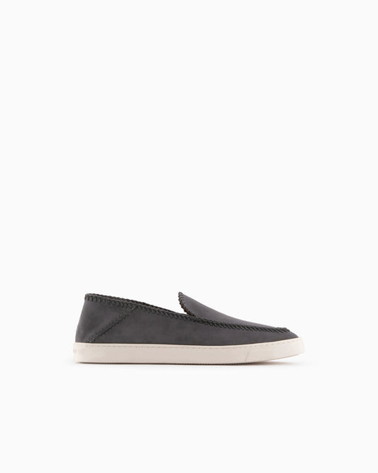 Suede slip on with threading and rubber sole