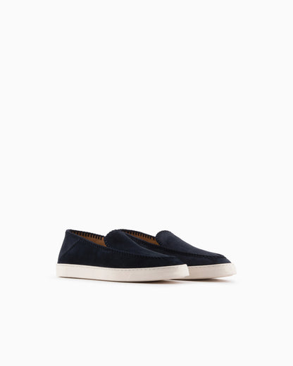Suede slip on with threading and rubber sole
