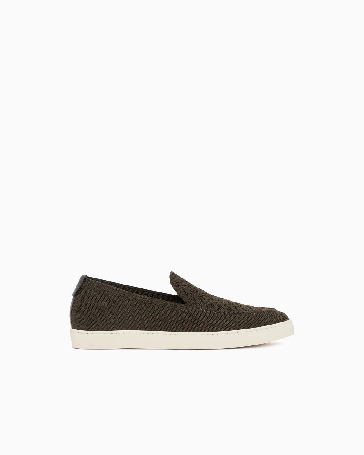 Slip footwear  in knit with jacquard chevron pattern