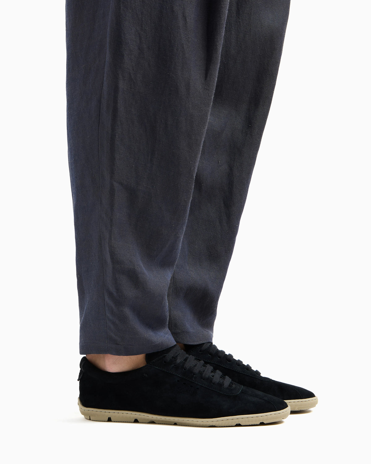 Low-top suede lace-up sneakers with rubber sole