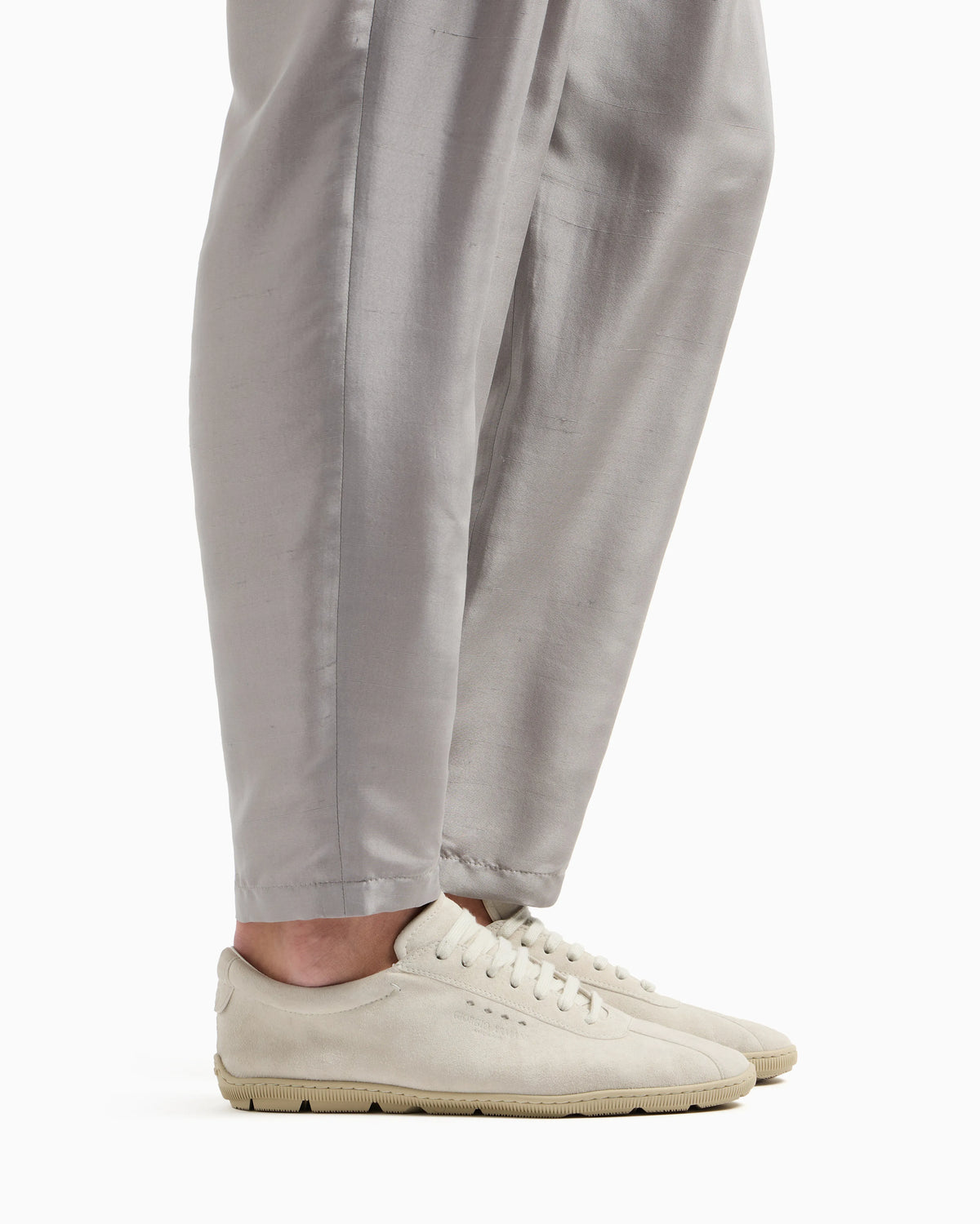 Low-top suede lace-up sneakers with rubber sole