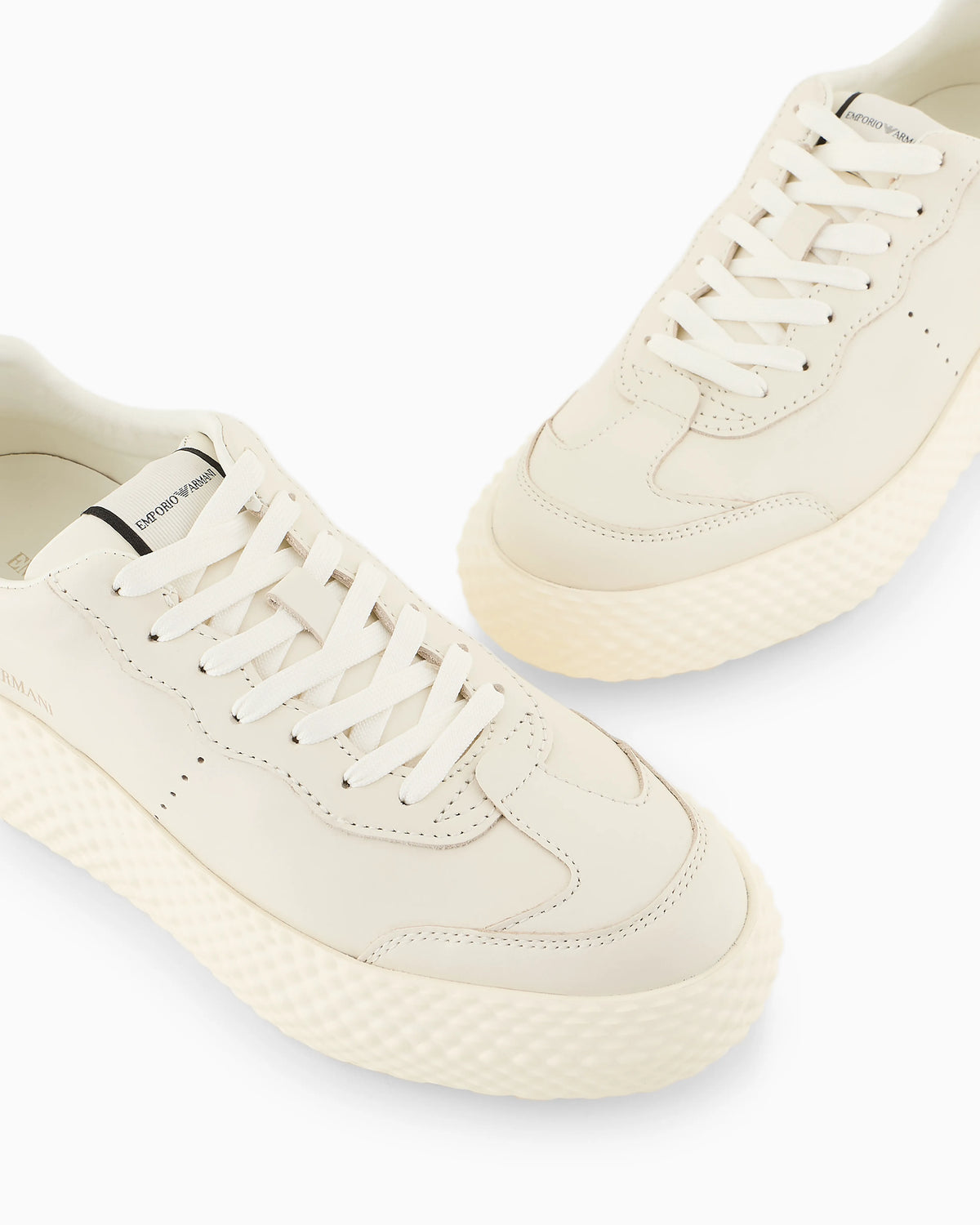 Chunky sneaker in leather with a contrast heel