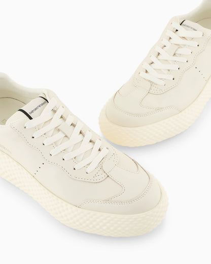 Chunky sneaker in leather with a contrast heel