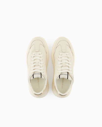 Chunky sneaker in leather with a contrast heel
