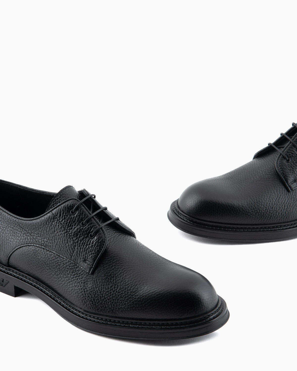 Pebbled leather derby shoes with rubber sole Essential