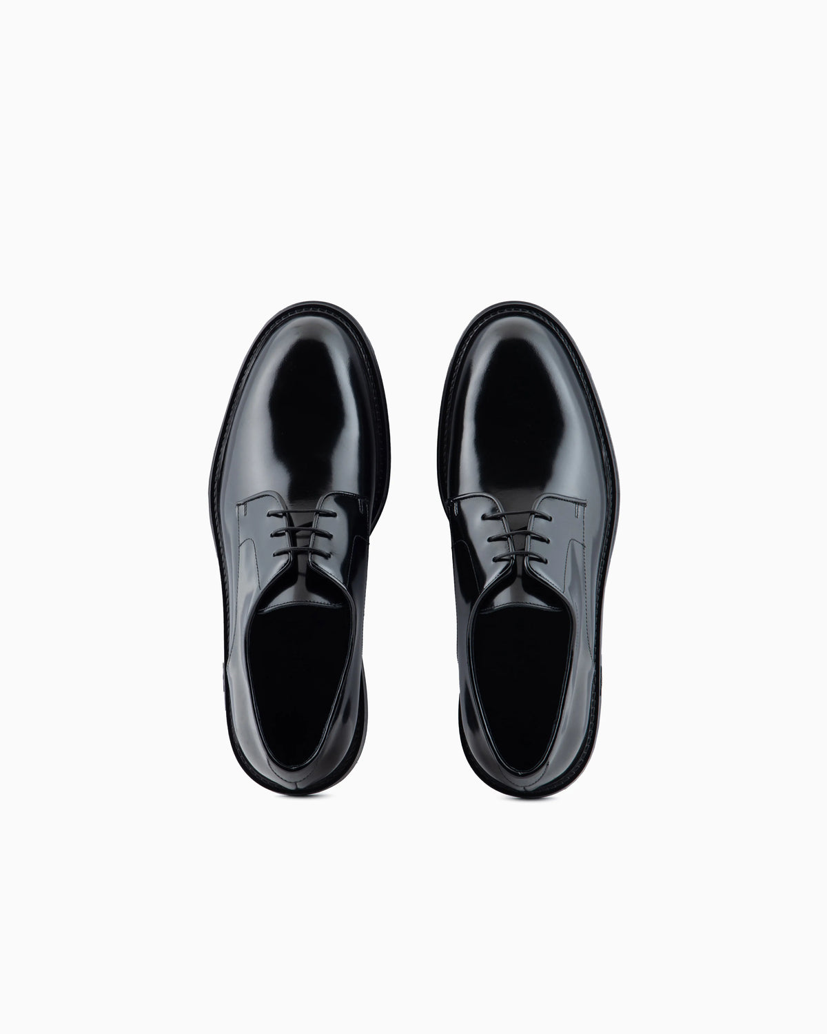Derby shoes Essential in brushed leather