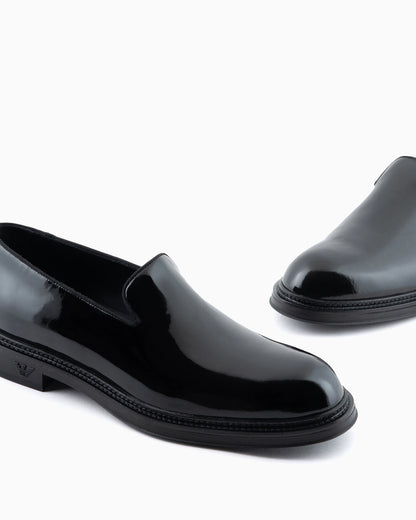Slipper loafer in patent leather with logo Essential