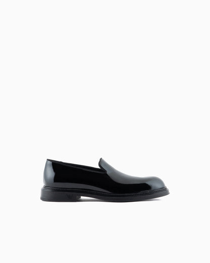 Slipper loafer in patent leather with logo Essential