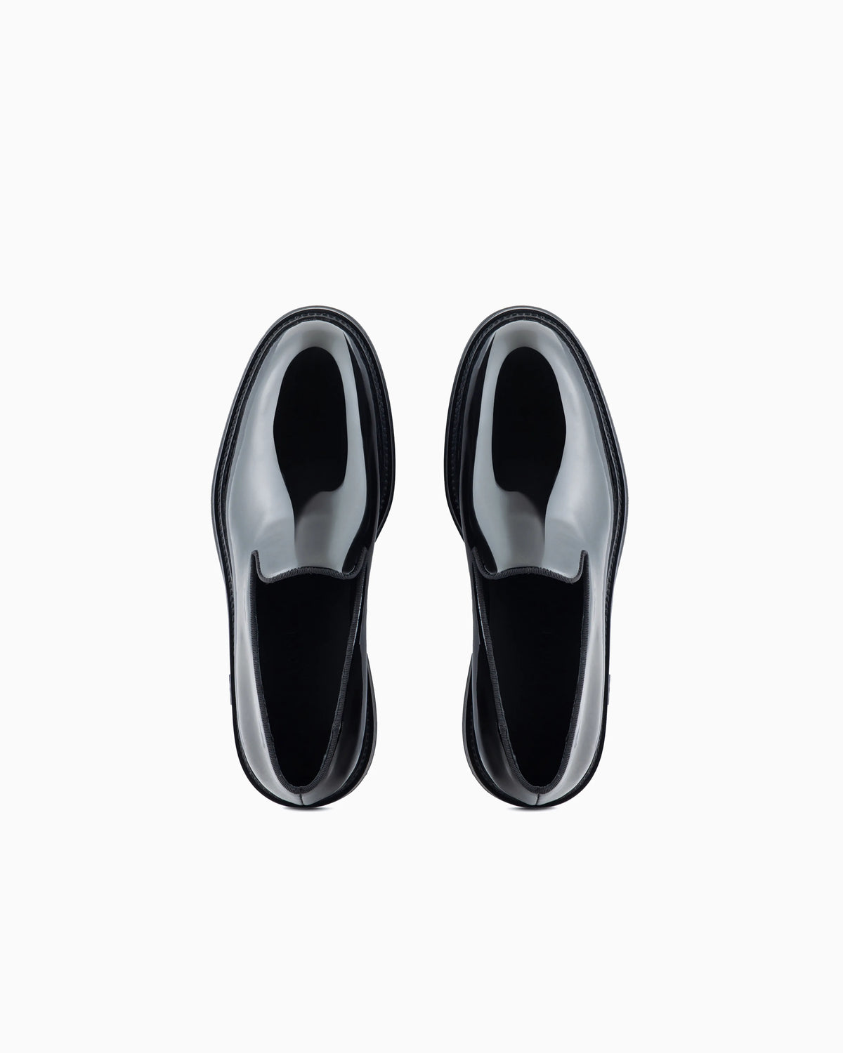 Slipper loafer in patent leather with logo Essential