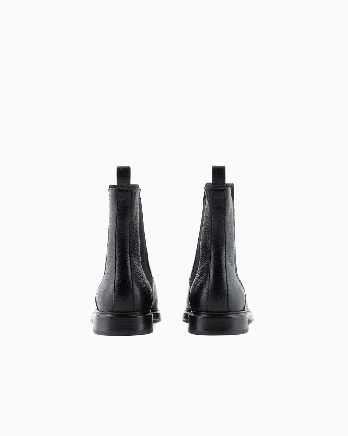Leather Chelsea boots with elastic inserts Essential