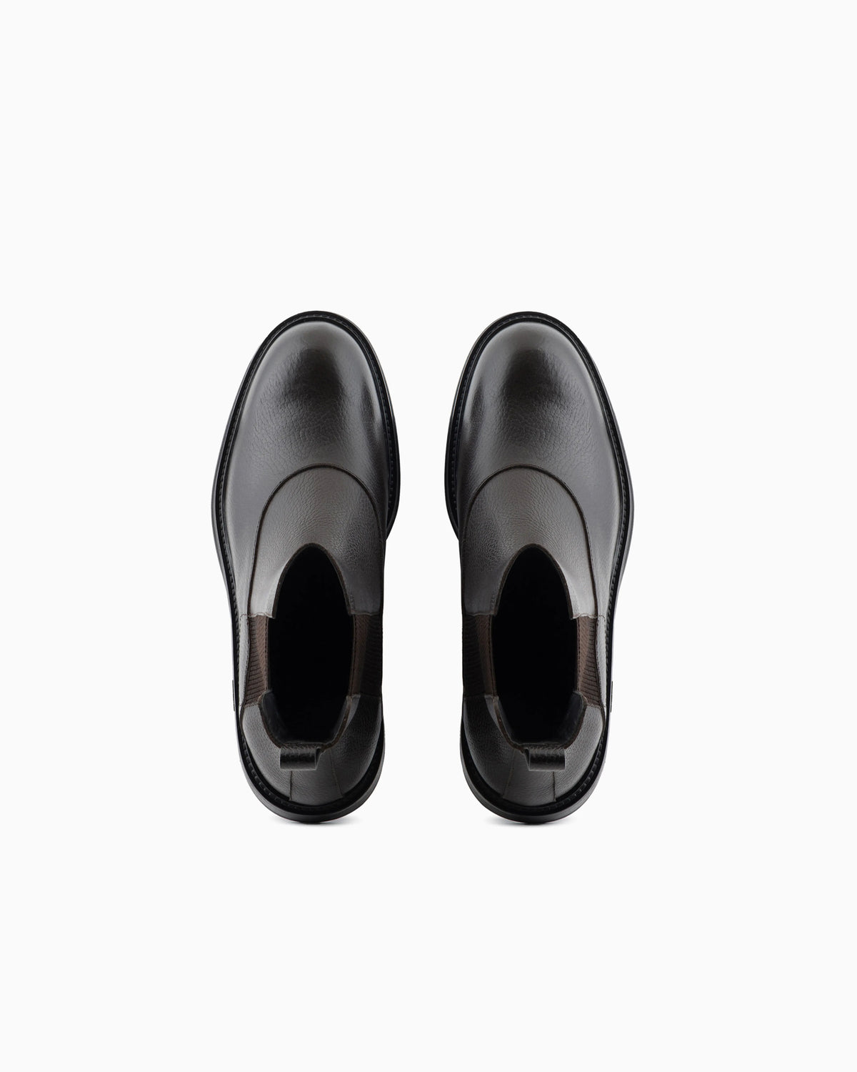 Leather Chelsea boots with elastic inserts Essential