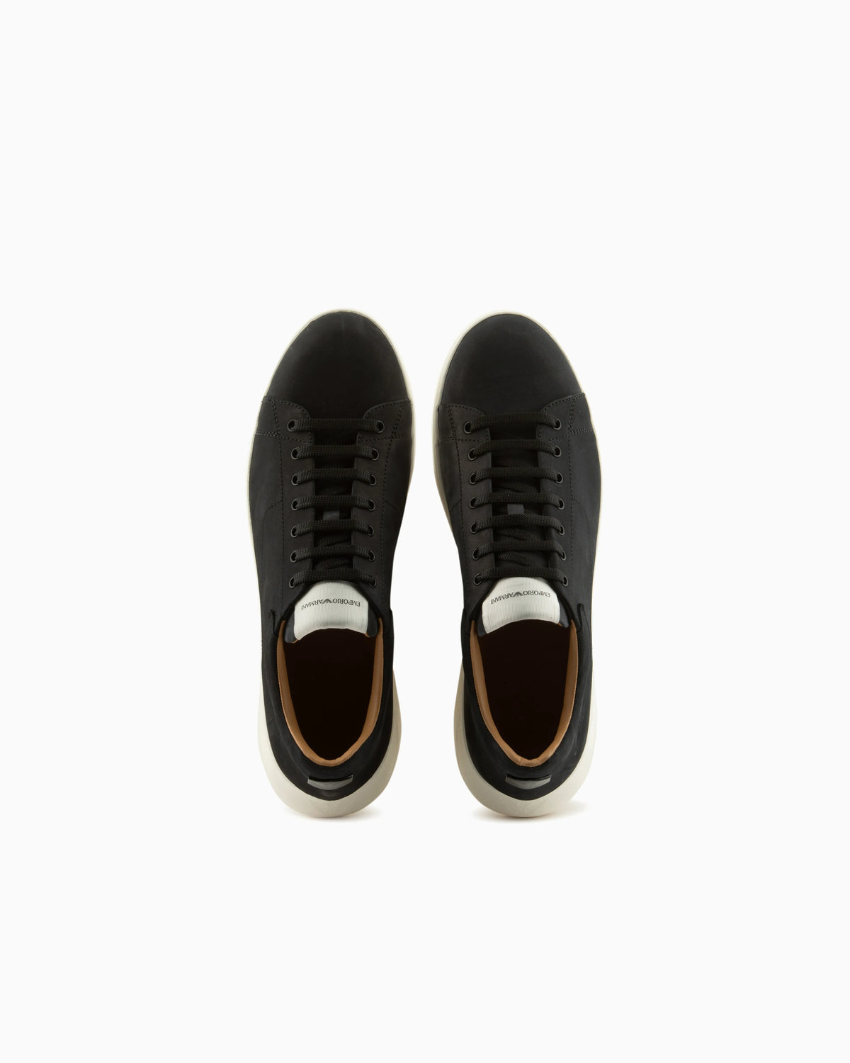 Sneaker with knurled soles in nubuck leather Essential