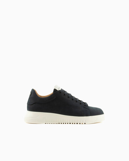 Sneaker with knurled soles in nubuck leather Essential