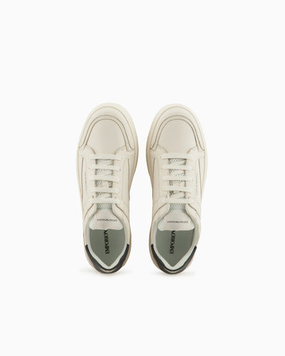 Leather sneaker with tumbled finish and padded collar
