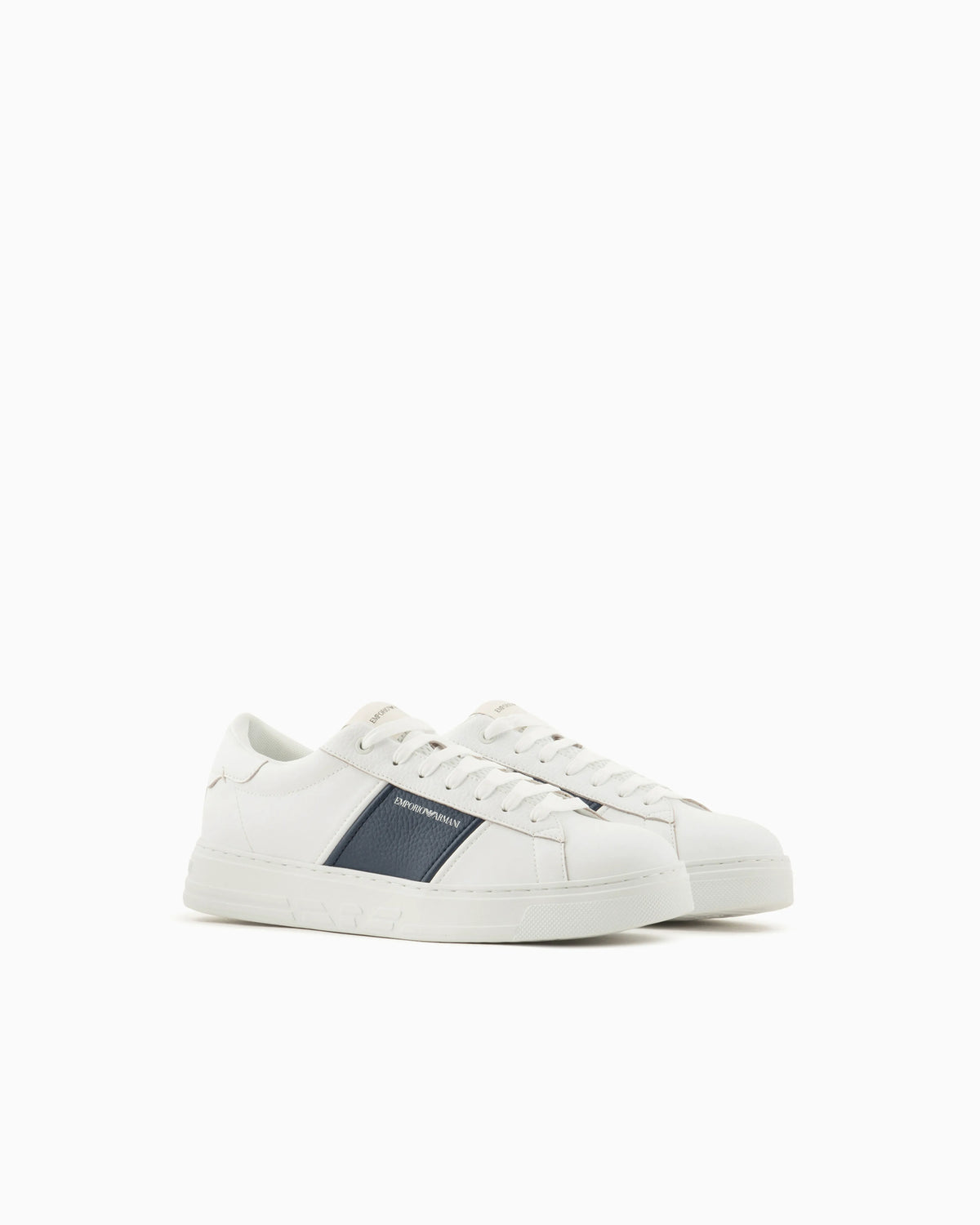 Leather sneakers with logo detail