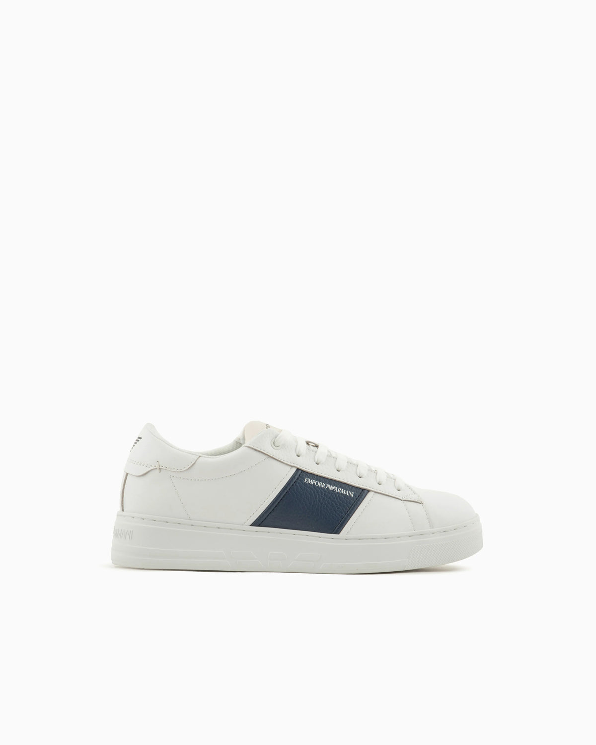 Leather sneakers with logo detail