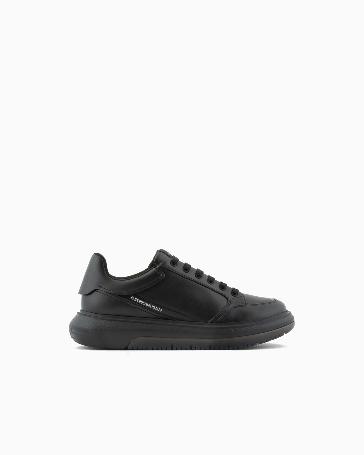 Low-top sneaker in smooth leather with side logo
