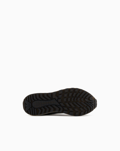 Leather sneakers with thermoformed details