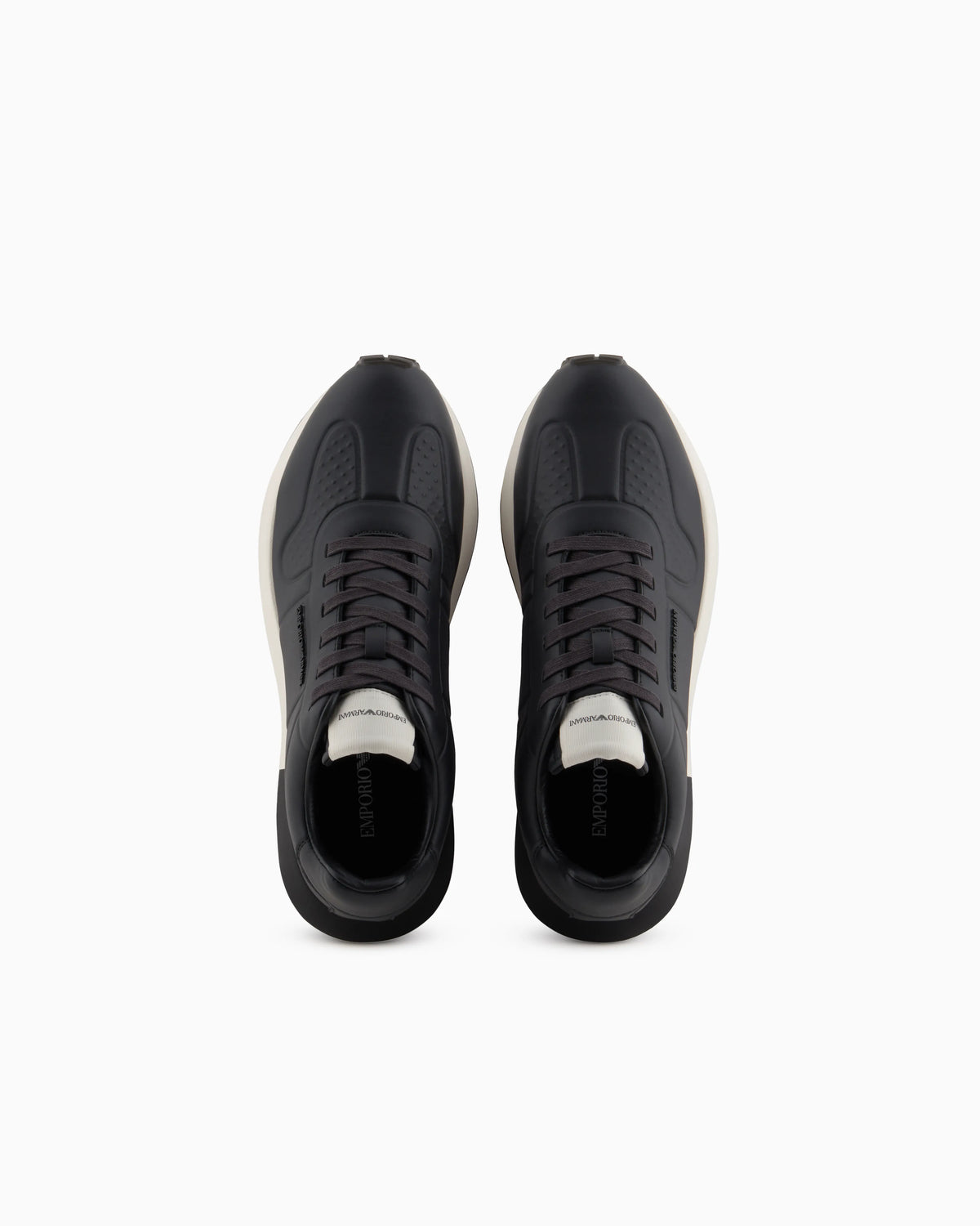Leather sneakers with thermoformed details