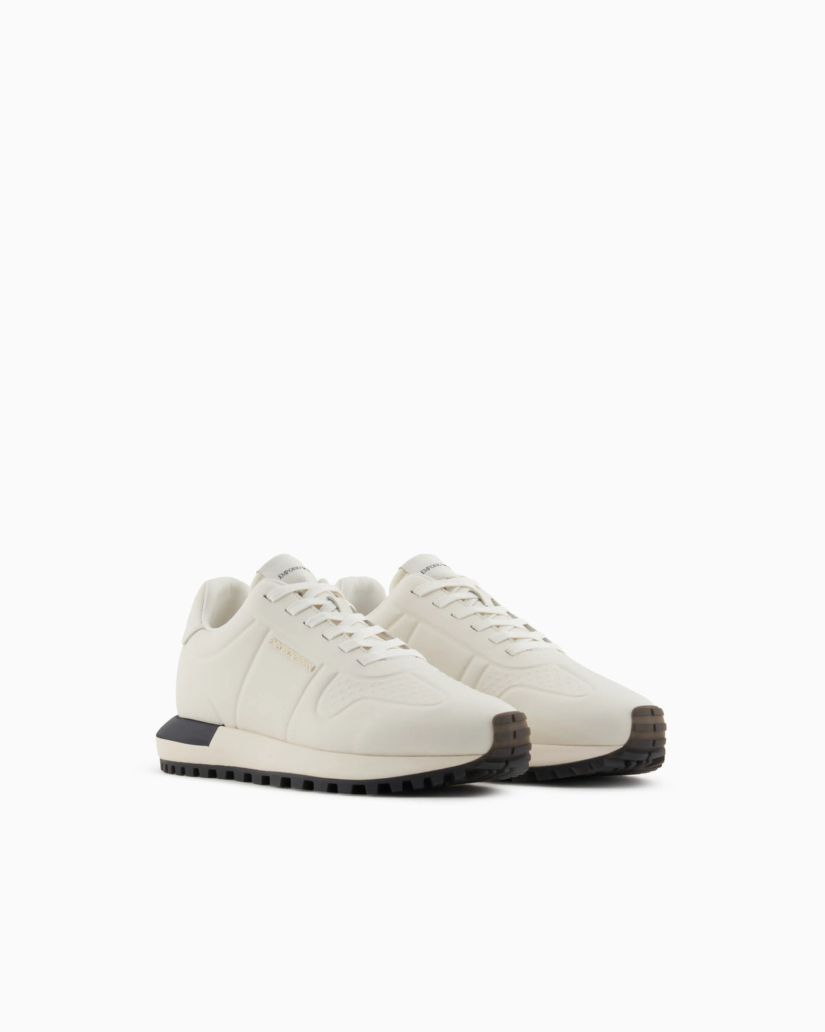 Leather sneakers with thermoformed details