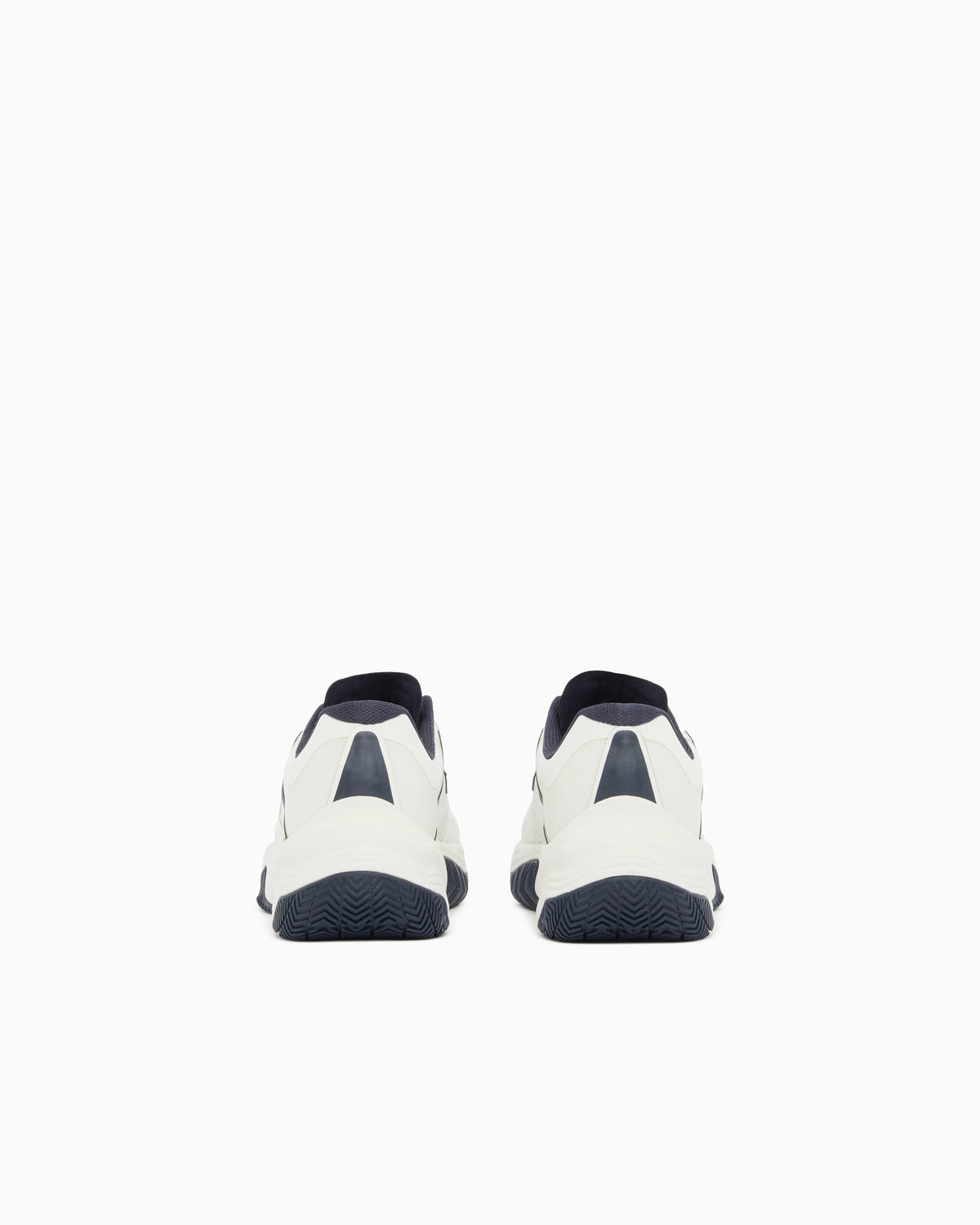 Running sneaker with a breathable mesh upper New Padel