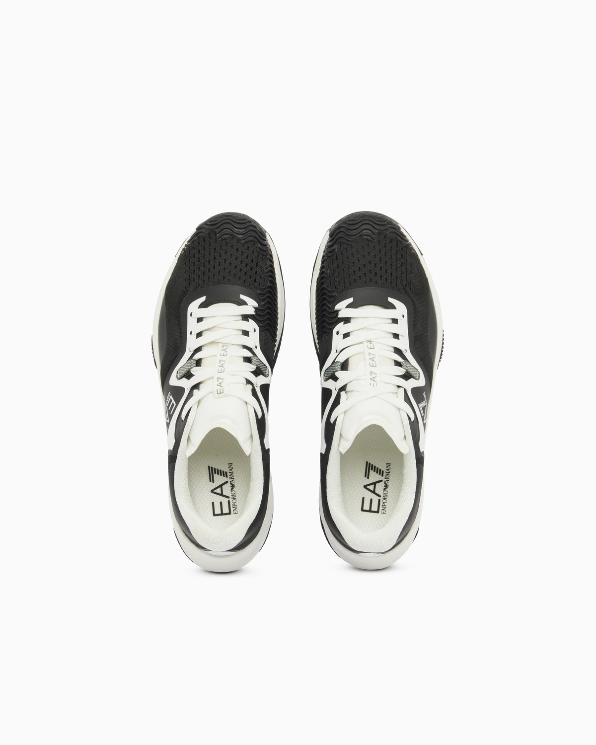 Running sneaker with a breathable mesh upper New Padel