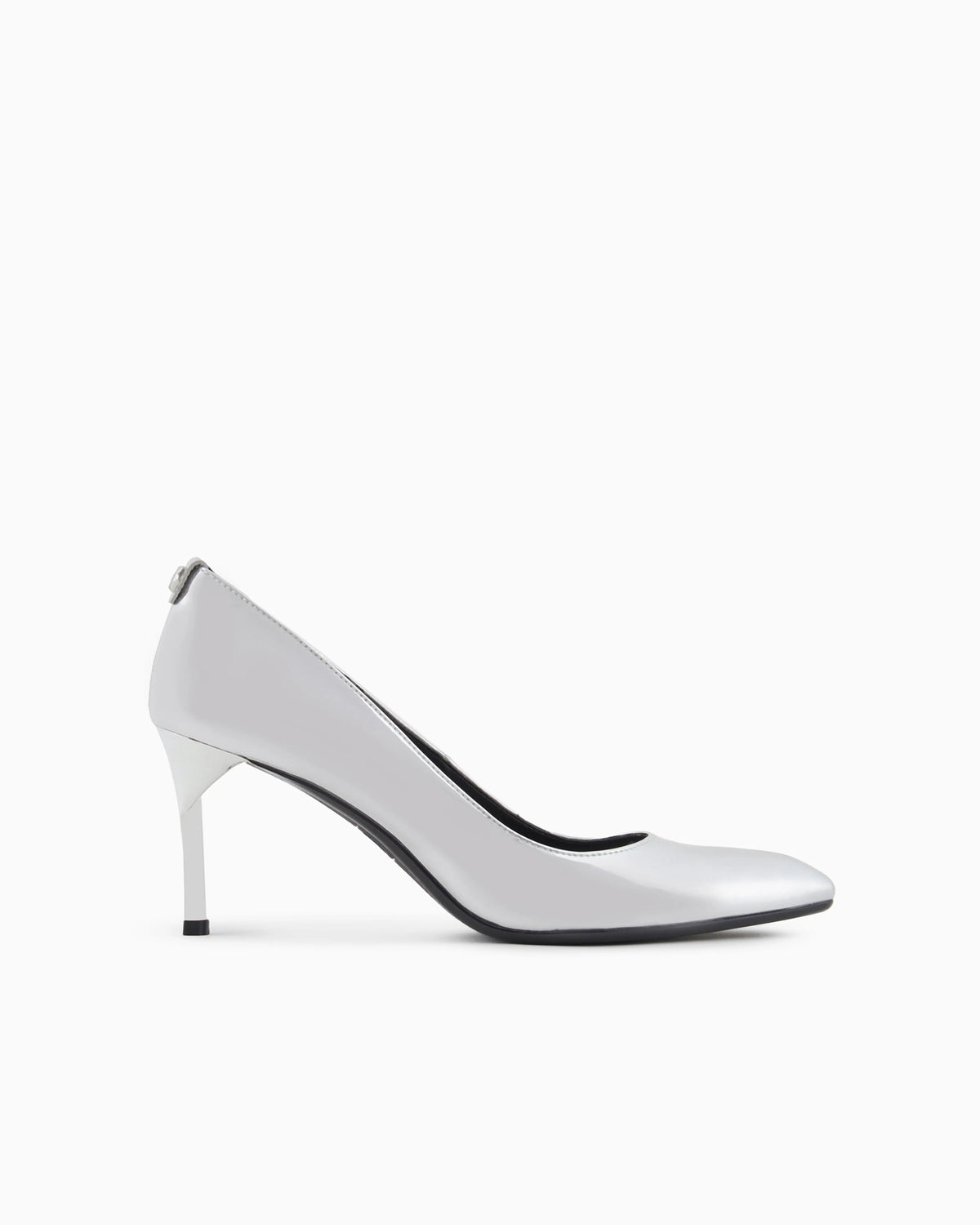 Super shiny leather pumps