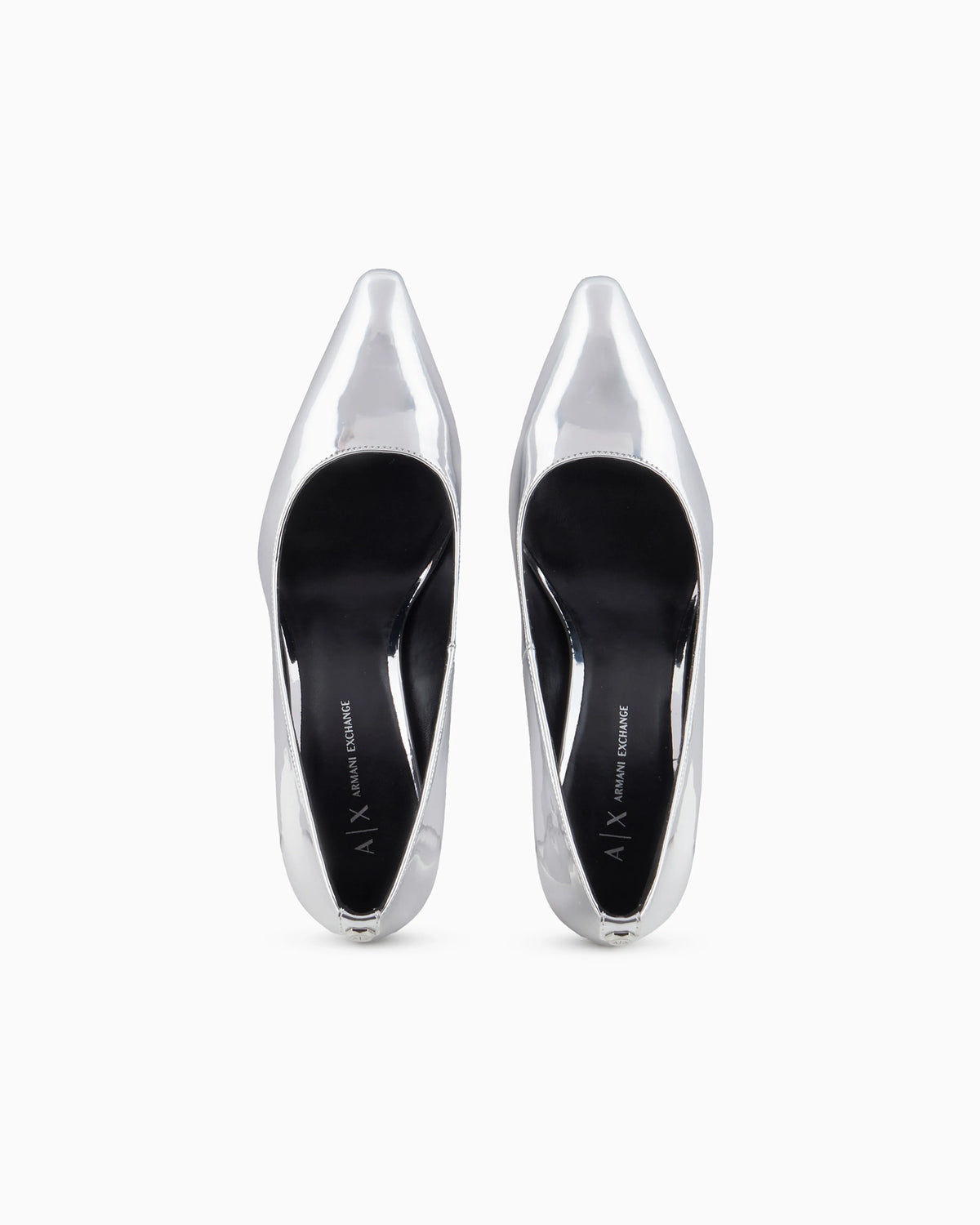 Super shiny leather pumps