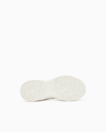 Sneakers in mesh and microsuede