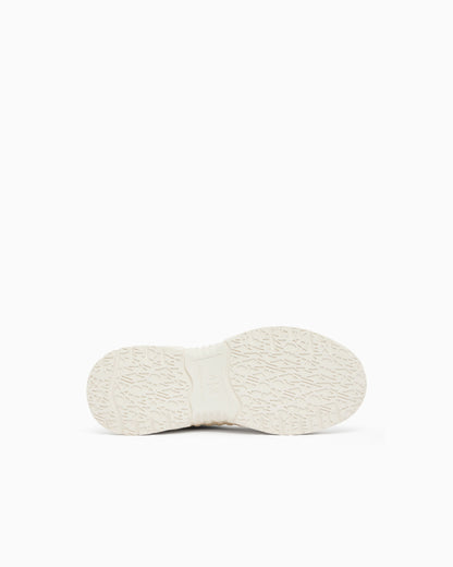 Sneakers in mesh and microsuede